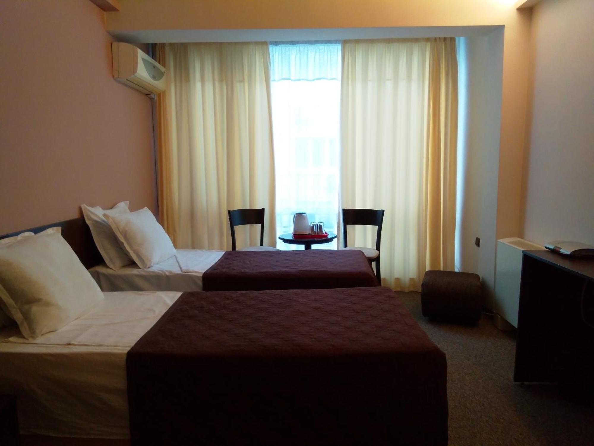 Hotel Sezoni South Burgas Esterno foto
